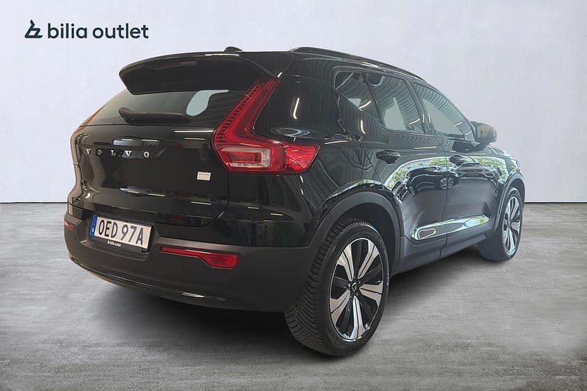 Bild 4 av Volvo XC40 Recharge Core B-kamera Navigation VOC Rattvärme MOMS