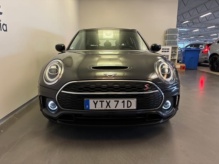 Bild 2 av MINI Cooper S Clubman (192hk) / Keyless / Navigation / Dragkrok / P-sensorer /