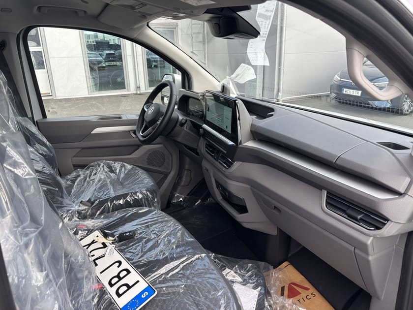 Bild 2 av Volkswagen Transporter eHybrid Laddhybrid I Omgående LEV I