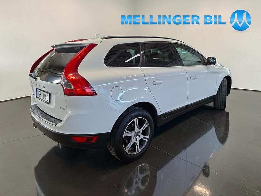 Bild 3 av Volvo XC60 D4 163hk FWD Dynamic Edition Drag