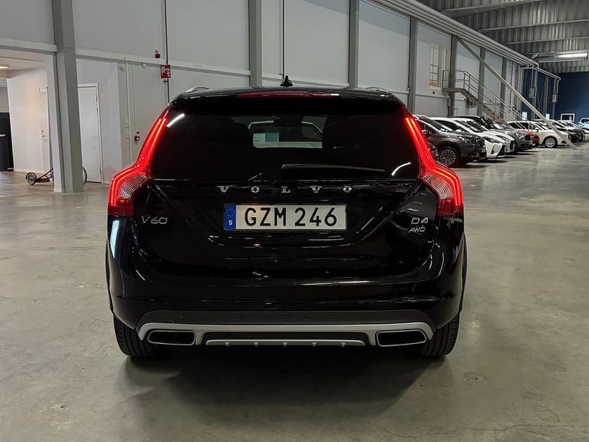 Bild 5 av Volvo V60 Cross Country D4 AWD Geartronic Momentum BE | Kamrem bytt | V-hjul