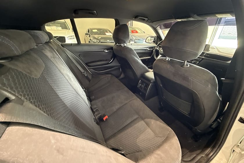 Bild 5 av BMW 118i 5-dörrars 150hk M-Sport/Maxton/Sportavgas/Harman Kardon