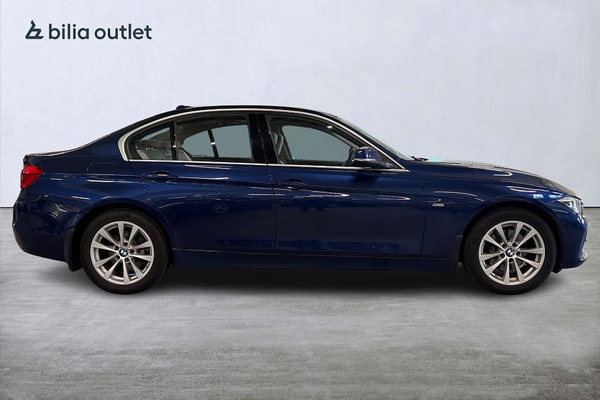 Bild 5 av BMW 320d xDrive Sedan aut Sport line 190hk Navi Drag Backkamera