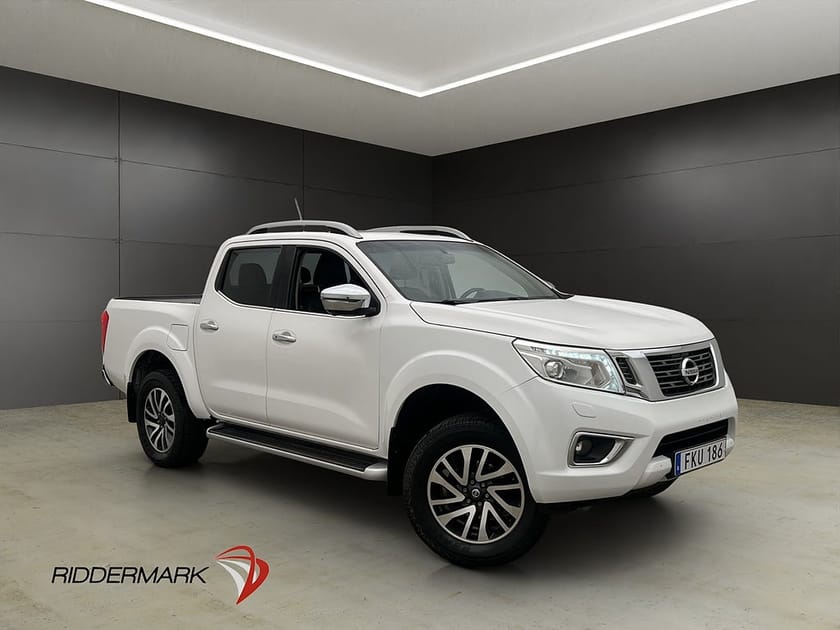 Bild 1 av Nissan Navara Dubbelhytt Tekna 2.3dCi 4WD Drag 360° Taklucka Skinn Diff