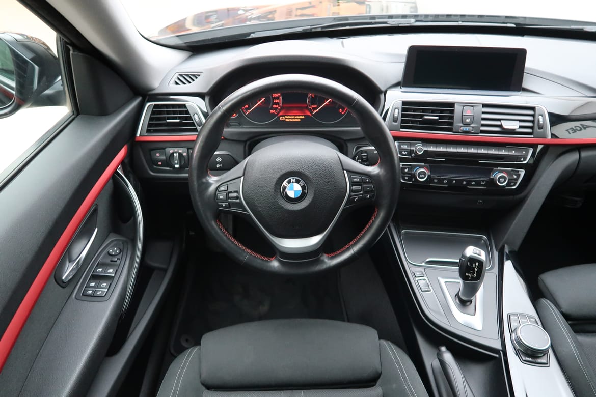 BMW 3-serie 2020 - miniatyr 4