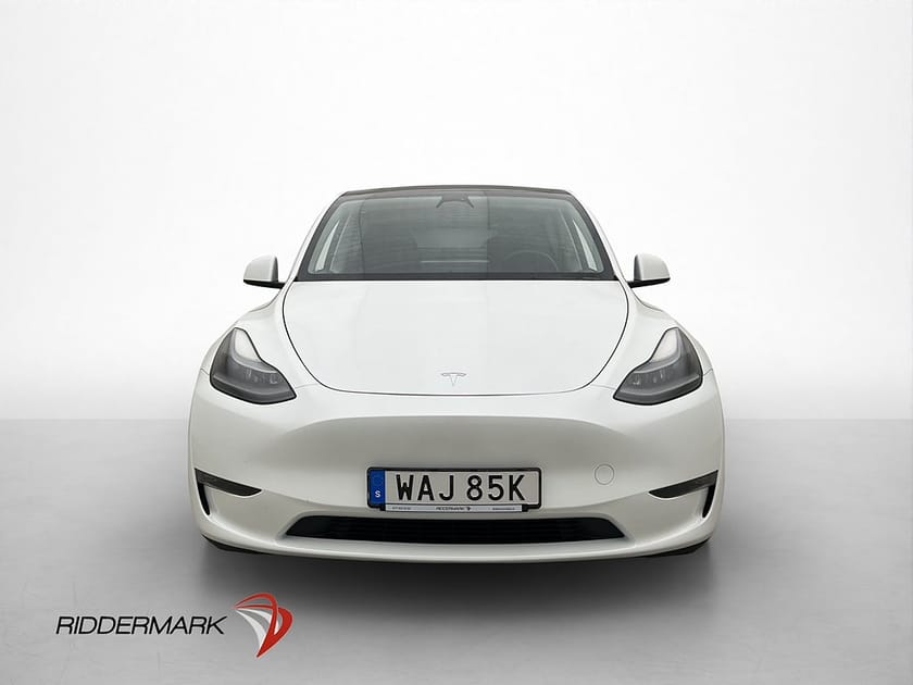 Bild 3 av Tesla Model Y Long Range AWD Drag Parkeringsklimat MOMS