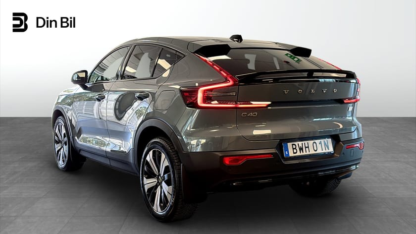 Bild 3 av Volvo C40 Recharge Ultimate Pano / H&K / 360-kamera