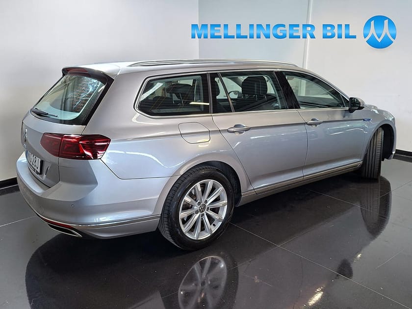 Bild 3 av Volkswagen Passat Sportscombi GTE SC 218 hk Plugin Hybrid Executive Dragpkt.