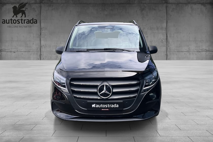 Bilde 2 av Mercedes-Benz Vito 119 CDI 4x4 3.0t Hengerfeste,webasto.airmatic. 2 seter ++++