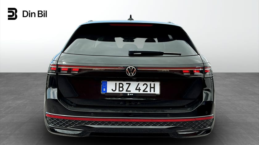 Bild 5 av Volkswagen Passat Variant eHybrid 272 DSG6 R-LINE Swe edition