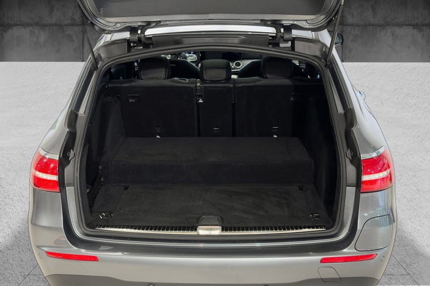 Bilde 5 av Mercedes-Benz E 300 de T PLUG-IN AMG/306 hk/Soltak/KROK/Burmester- AMG Edition!