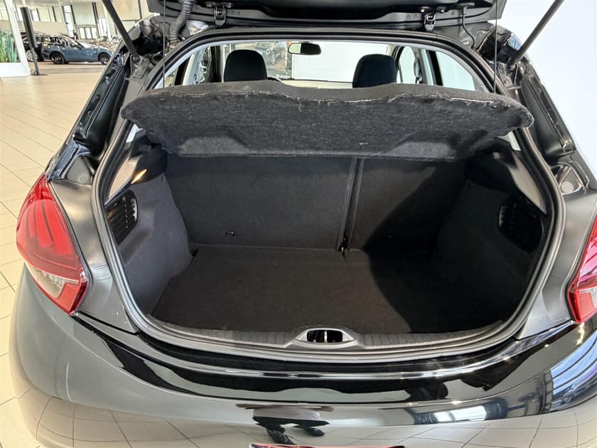 Bild 5 av Peugeot 208 Active 1,2 Låga Mil