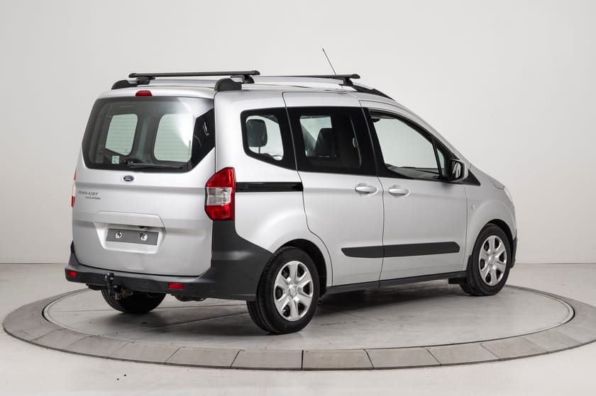 Bilde 3 av Ford Transit Courier 1.5 TDCi Auksjon! Les tekst!