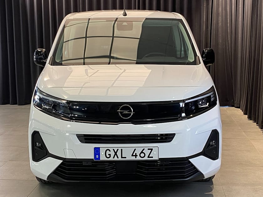 Bild 5 av Opel Combo Van L2 Facelift /Elite/ / Dragkrok & Värmare / Moms / DEMO