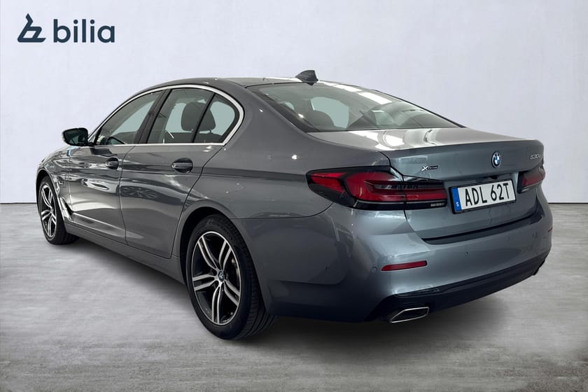 Bild 2 av BMW 530e xDrive Sedan xDrive/Dragkrok/Sportstolar/Uppvärmd ratt