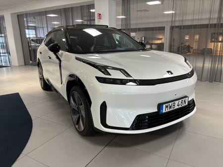 Lynk & Co 08 PHEV