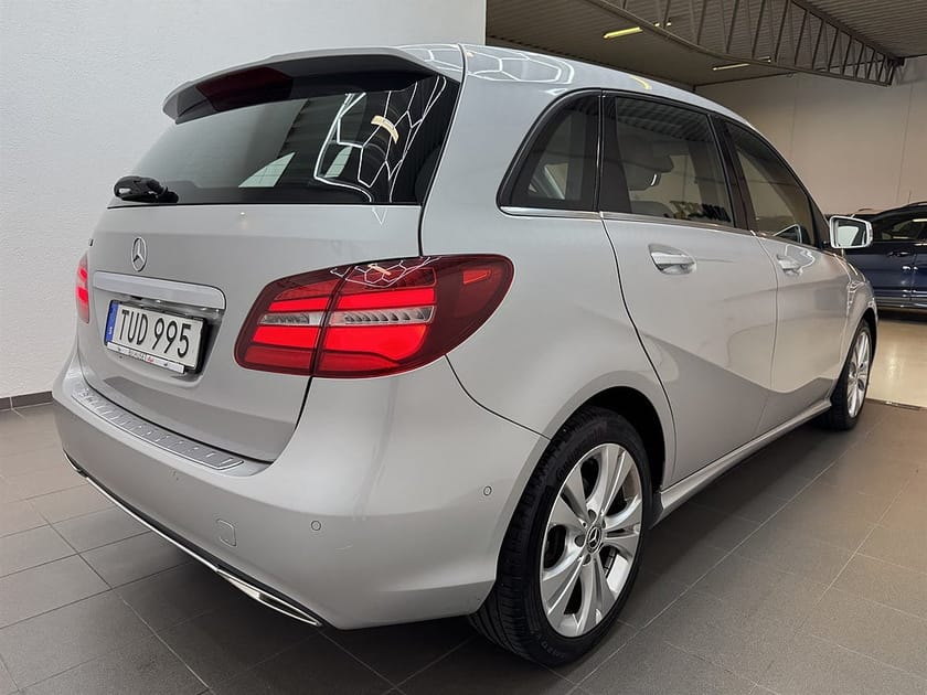 Bild 3 av Mercedes-Benz B 180 122hk Urban Bkamera/Carplay/1Brukare
