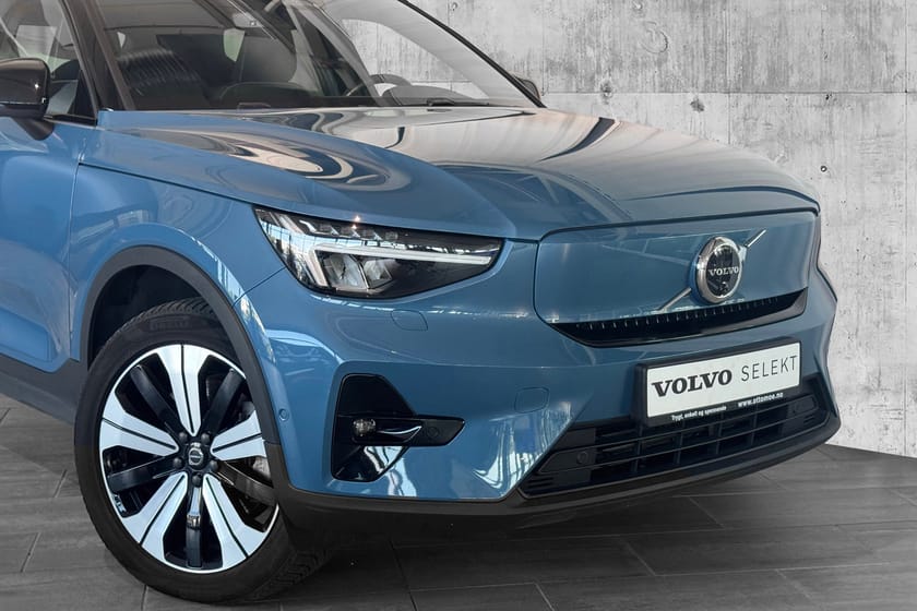 Bilde 2 av Volvo XC40 Recharge Twin Ultimate | Krok | H&K Lyd | 360 Kamera