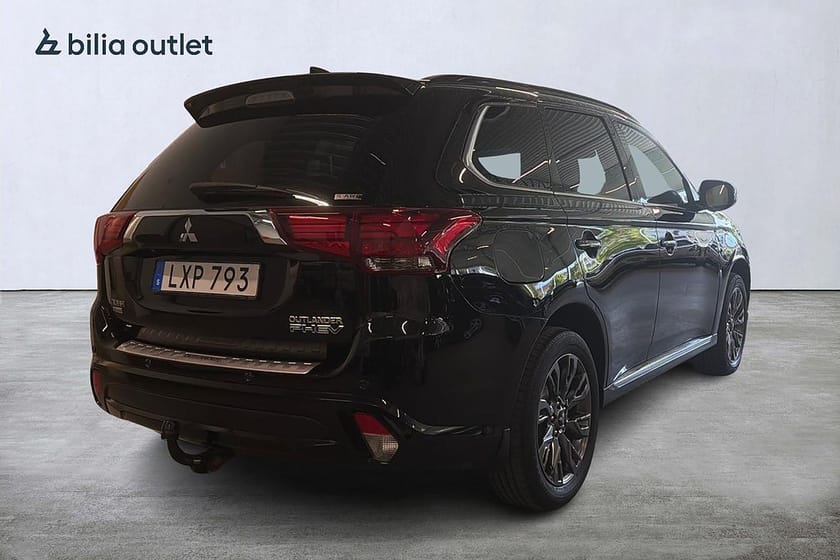 Bild 4 av Mitsubishi Outlander PHEV CVT Edition 100 Panorama 360°Kamera Dragkrok