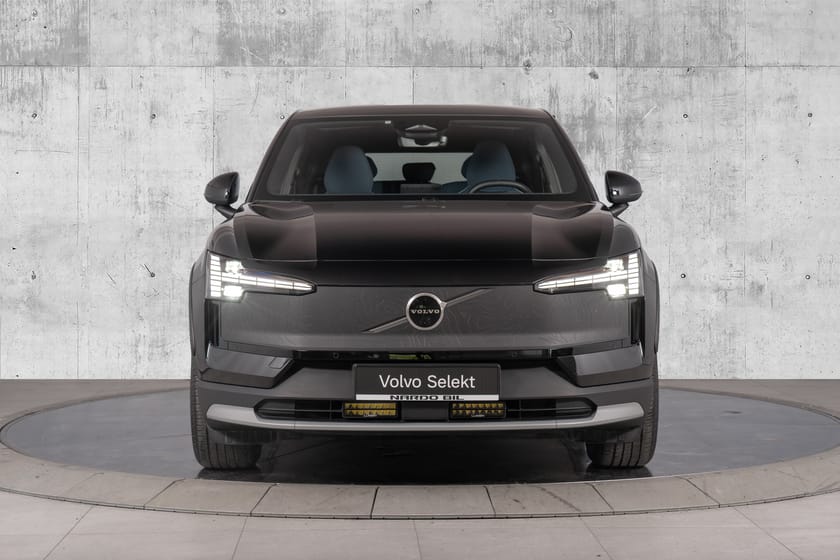Bilde 4 av Volvo EX30 Cross Country Twin Motor Performance 428 hk Ultra. Harman Kardon/Soltak/360 kam/Aktive LED