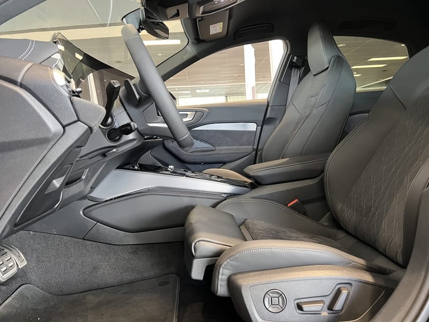 Bild 4 av Audi A5 Sedan e-hybrid quattro 270kw S Tronic [Kampanj t.om Juni