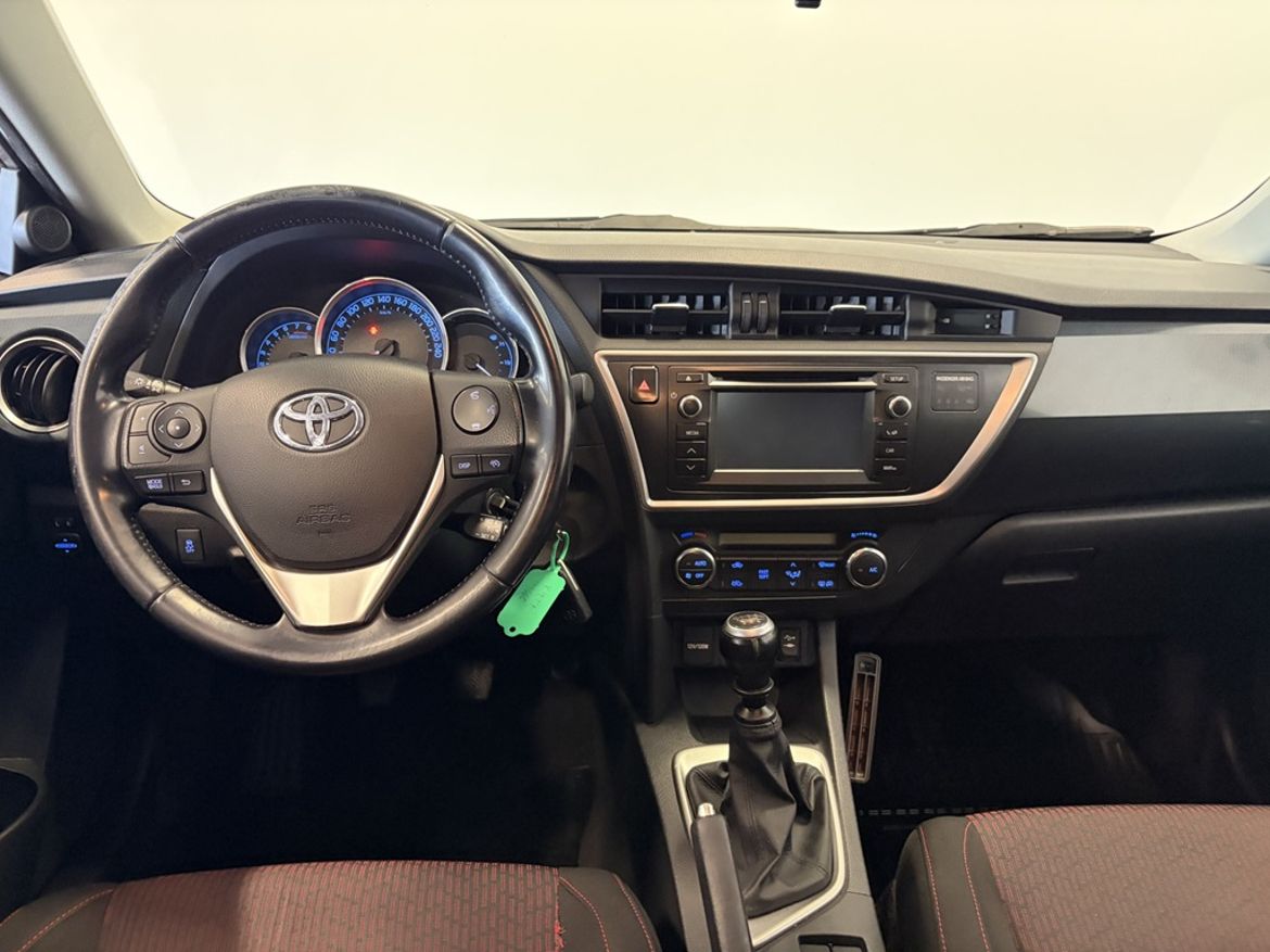Toyota Toyota Auris — bild 10
