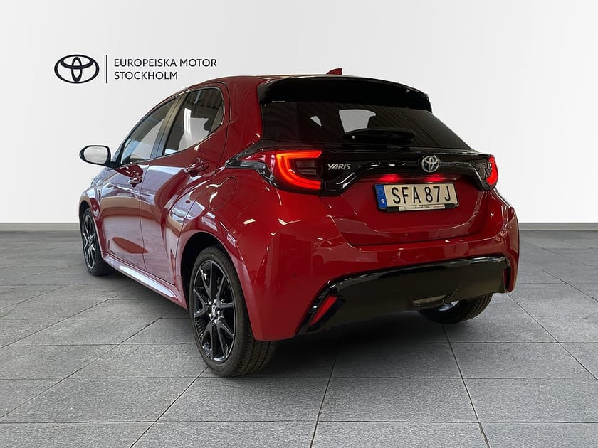 Bild 2 av Toyota Yaris Hybrid 1,5 HSD Style Säkerhetspaket V-hjul Ledljusramp