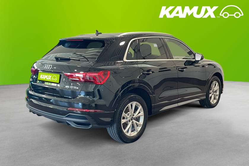 Bild 4 av Audi Q3 45 TFSI e S Line  Pano Cockpit Matrix Drag 245hk