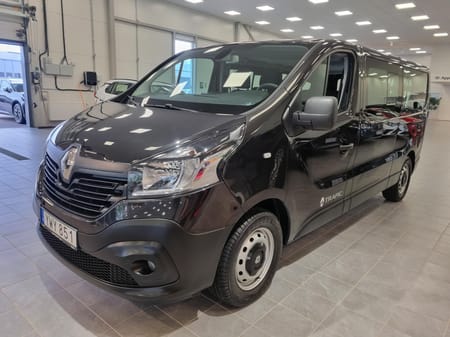 Renault Trafic Kombi Passenger 9-sits Värmare Moms Drag 3280 mil
