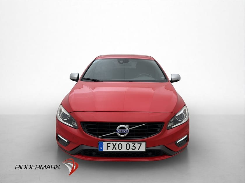 Bild 2 av Volvo V60 D4 R-Design H/K Drag Halvskinn Värmare Kamrem-Bytt