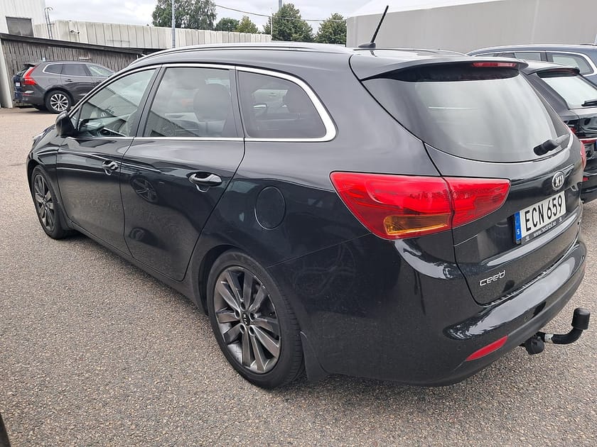 Bild 2 av Kia cee'd_sw COMBI CDI 128HK Panorama