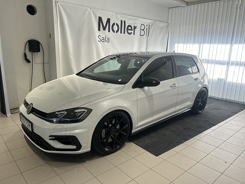 Bild 1 av Volkswagen Golf  R