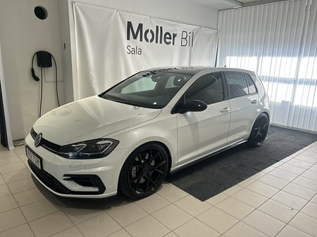 Volkswagen Golf  R