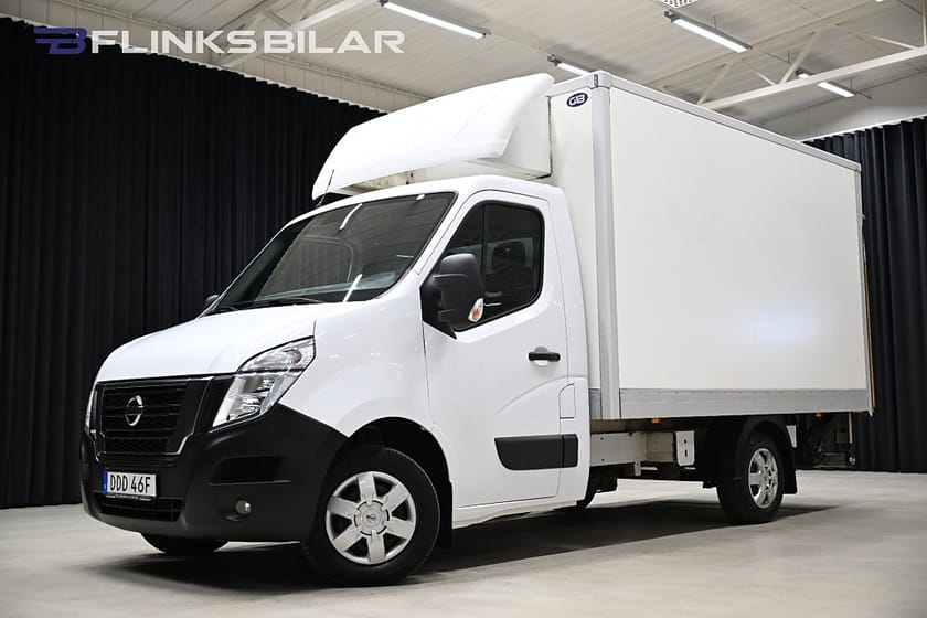 Bild 1 av Nissan NV400 Chassi dCi 180HK Automat|Volymskåp|Bakgavellyft|Sidodörr|Moms
