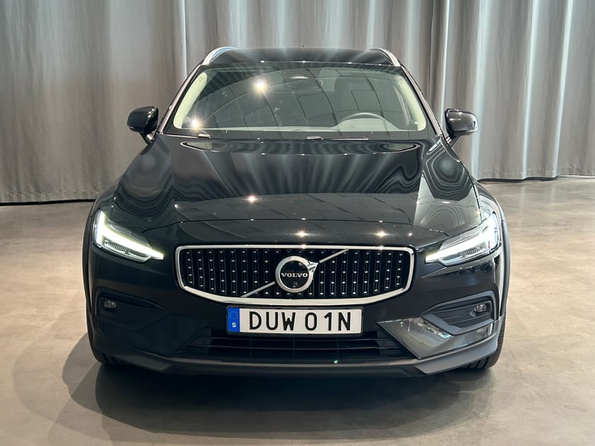 Bild 2 av Volvo V60 Cross Country B4 AWD Diesel Plus *V-HJUL*