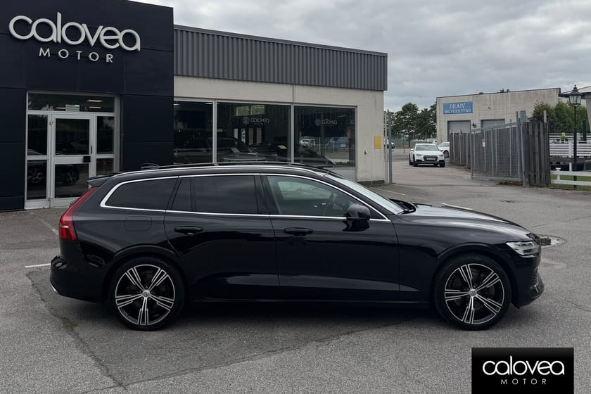 Bild 2 av Volvo V60 Recharge T6 AWD 350 hk Automat Inscription - Drag
