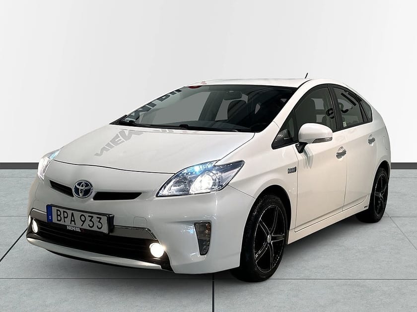 Bild 4 av Toyota Prius Plug-in Hybrid 1.8 VVT-i Kamera Kamkedja HuD S/V-hjul