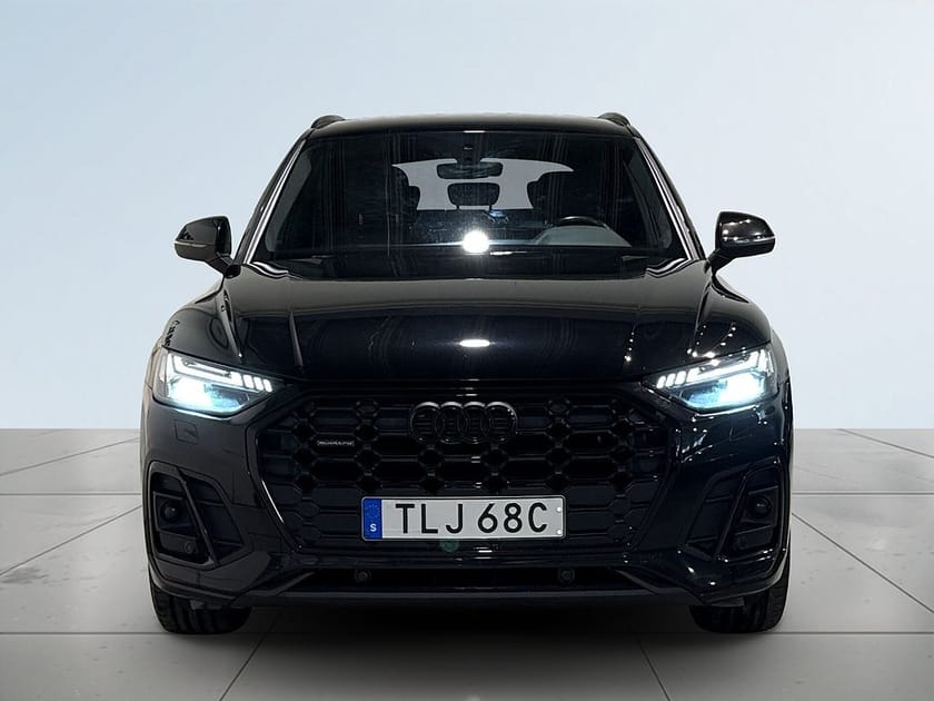 Bild 2 av Audi Q5 40 TDI quattro Aut S line Sport Ed Drag Dvärm S/V-hjul