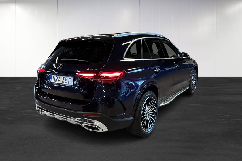 Bild 3 av Mercedes-Benz GLC 400 e 4MATIC 4M 9G-Tronic | AMG | Pano | 360 | Burmester | Drag | Minnespaket