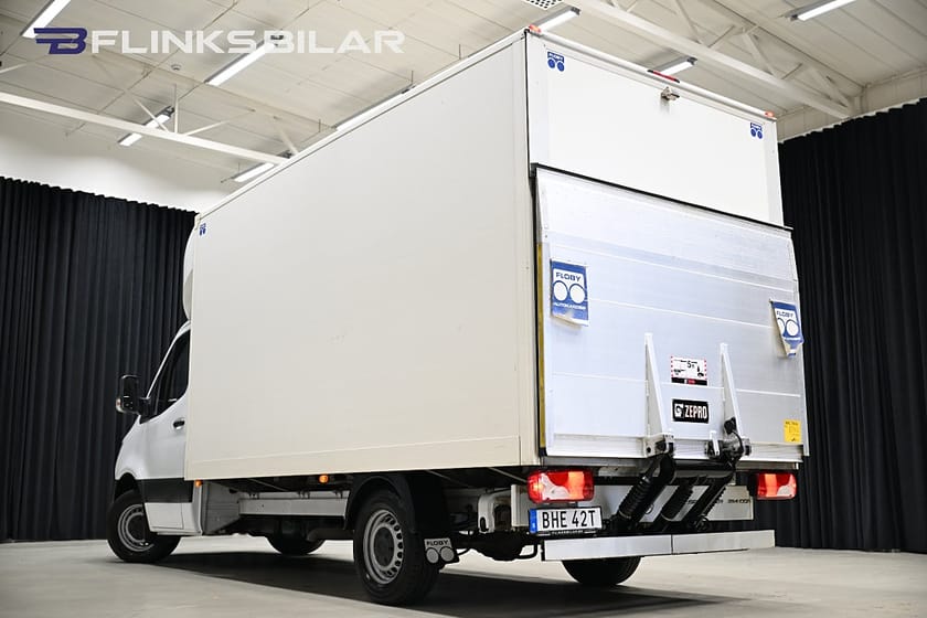 Bild 4 av Mercedes-Benz Sprinter 314 CDI RWD Chassi Automat|Volymskåp|BG-Lyft|Sidodörr|Backkamera