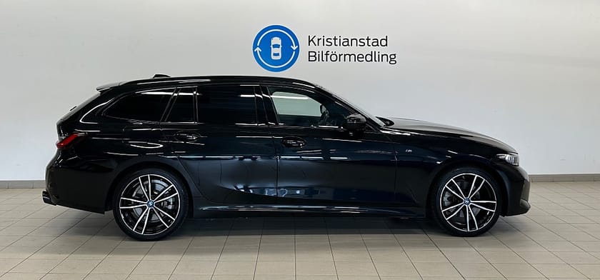 Bild 4 av BMW 330e Touring Steptronic M Sport Apple CarPlay