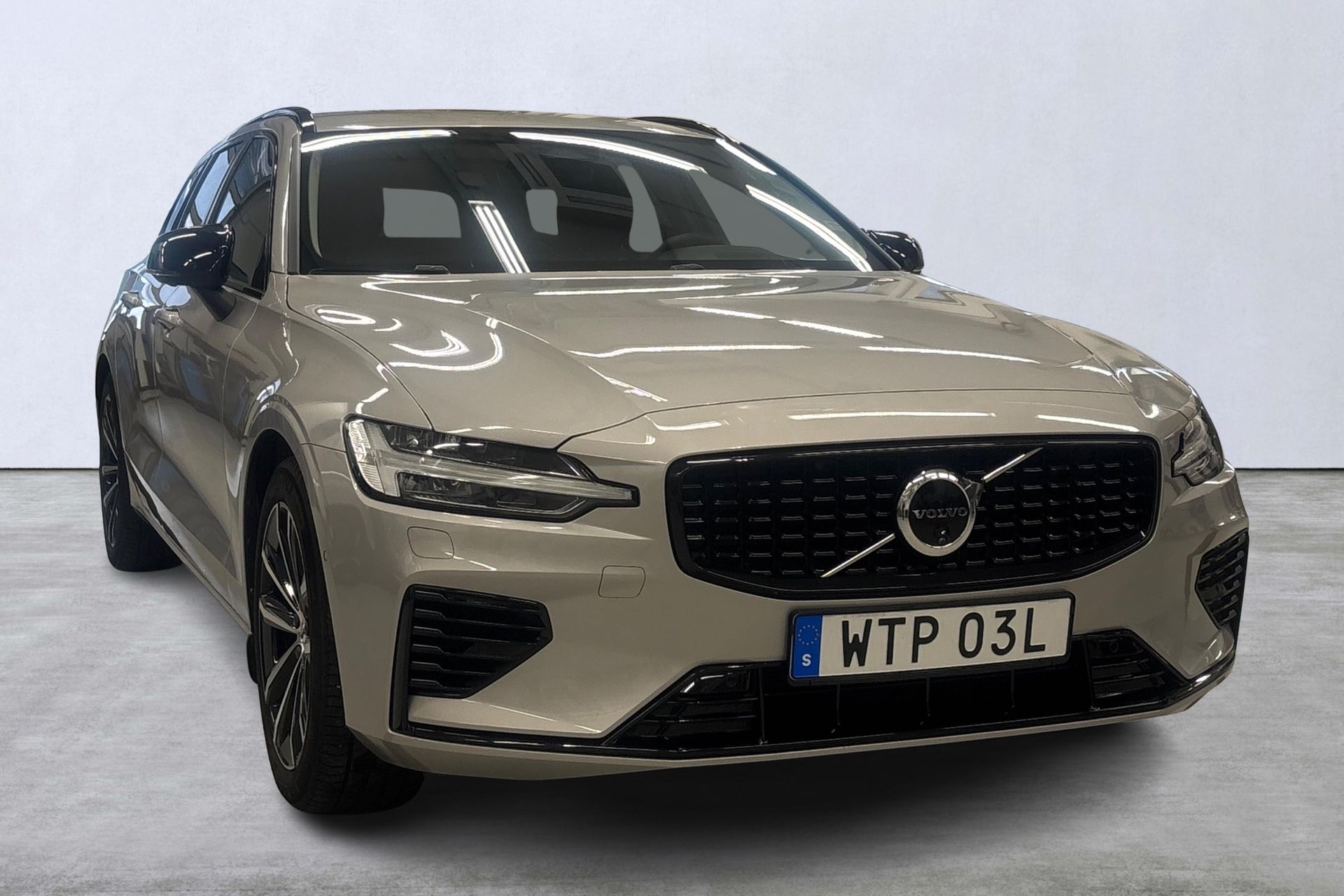 Volvo V60 T6 Plus Dark Nordic Edition 2025, bild 6/10