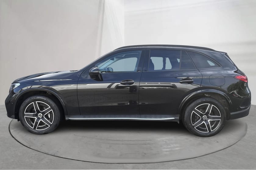 Bild 2 av Mercedes-Benz GLC 300 e 4MATIC