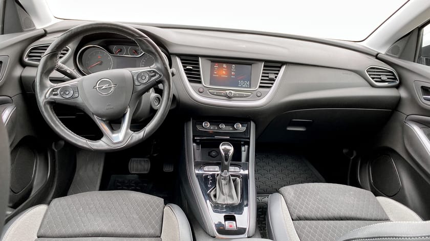 Bild 2 av Opel Grandland X 1,2 131 hk Dragkrok