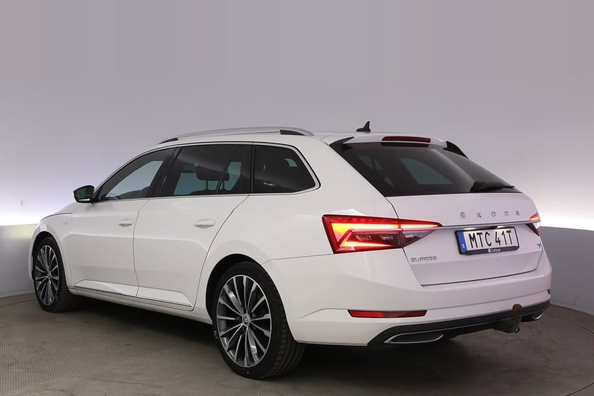 Bild 4 av Škoda Superb iV Kombi Skoda Combi PHEV L&K Business Edt. Drag Pano Kam