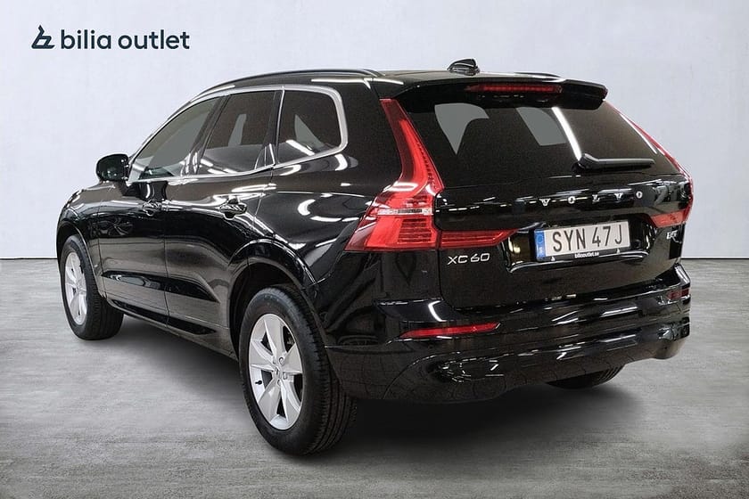 Bild 5 av Volvo XC60 B5 AWD Momentum Adv Edition II Pano Läder HUD VOC H/K
