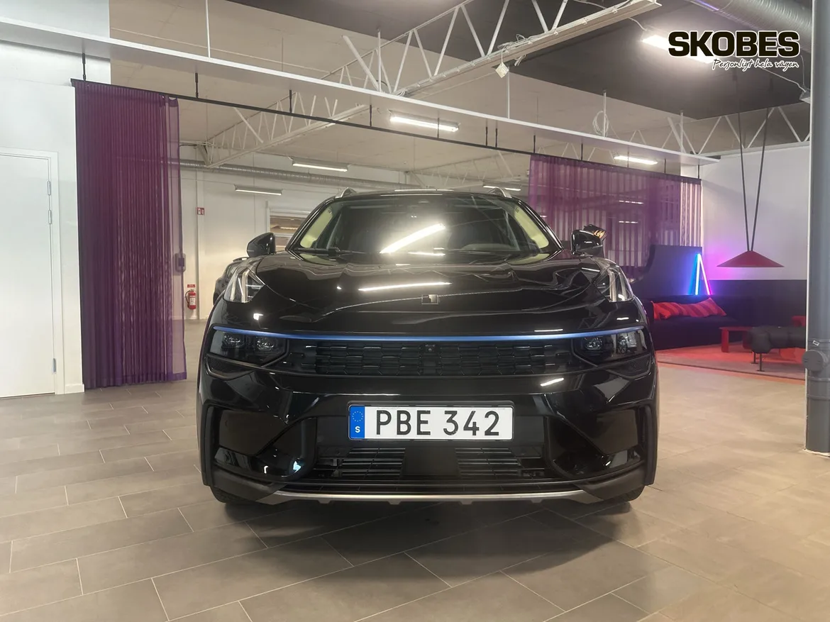 Lynk & Co 01 PHEV