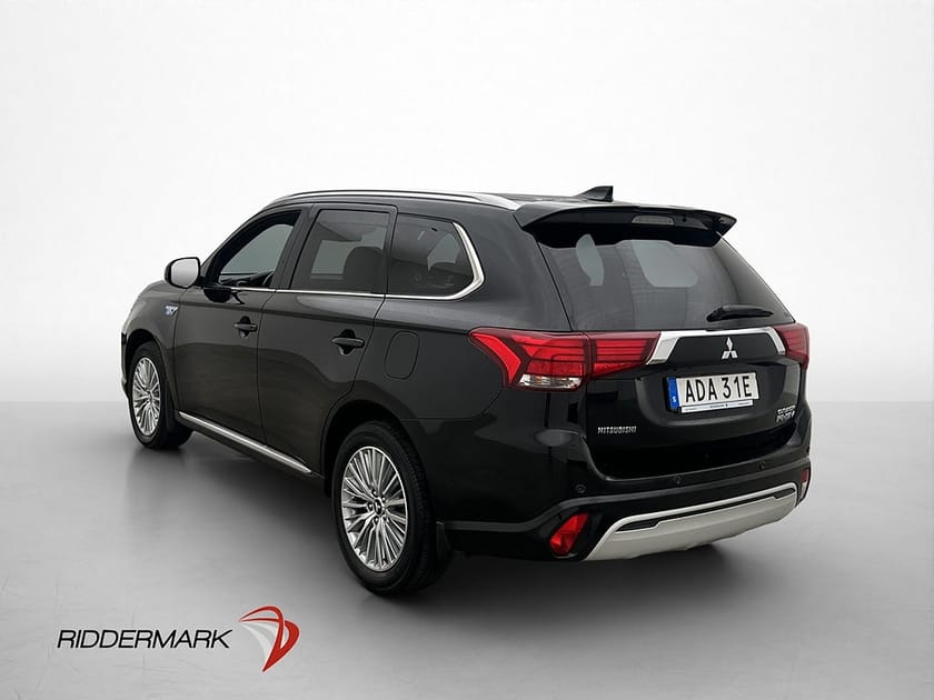 Bild 4 av Mitsubishi Outlander PHEV AWD Business 360° Skinn Rattvärme