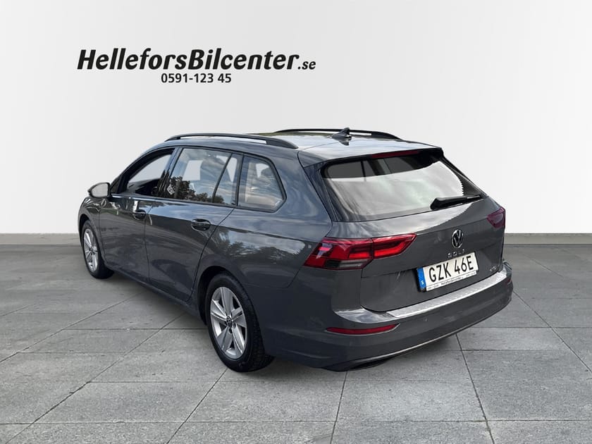 Bild 2 av Volkswagen Golf Sportscombi Sportcombi AUT 130hk MHEV P-sensorer Carplay Vhjul Ergo Active stol