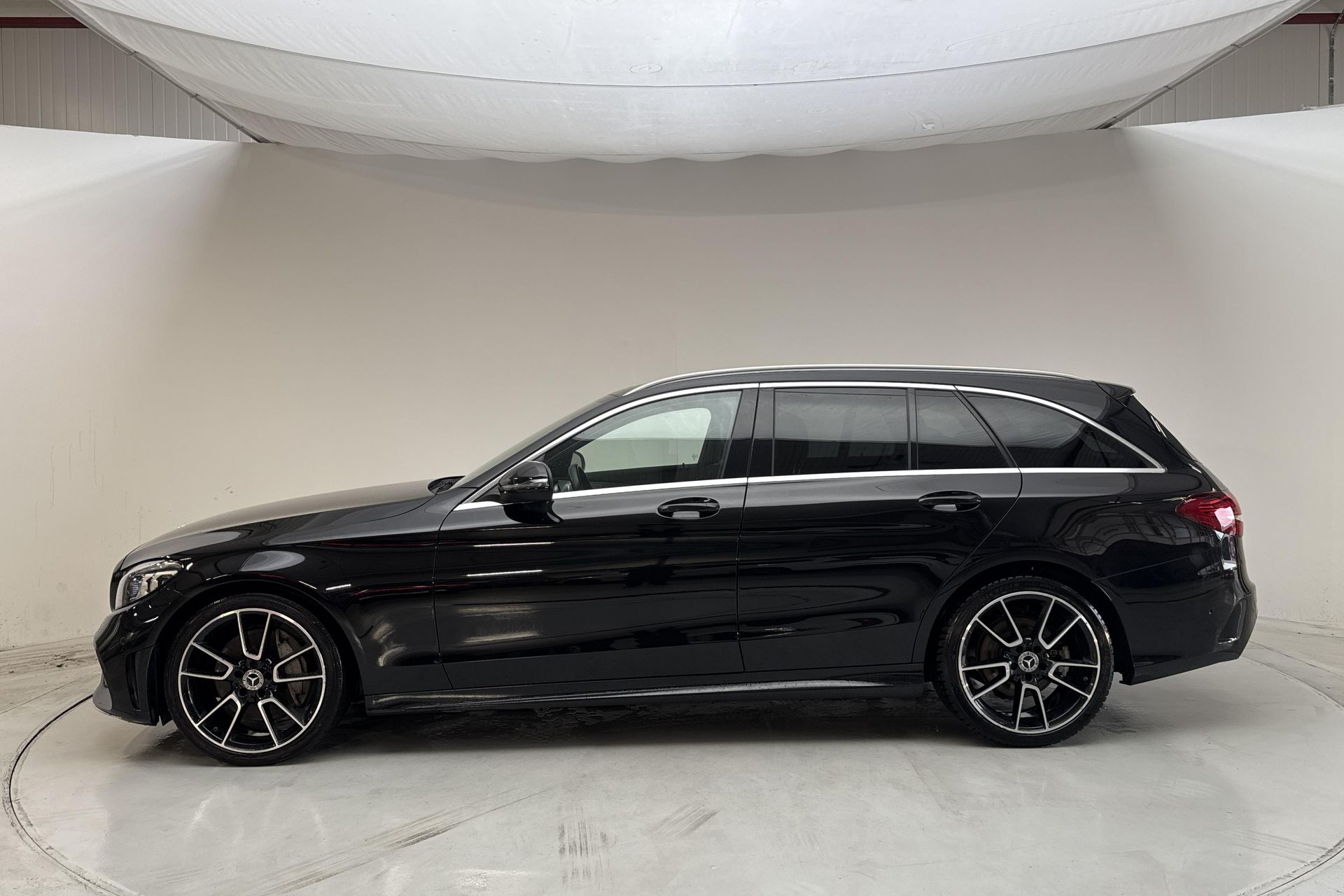 Mercedes-Benz C 300 T d 2020, bild 2/10